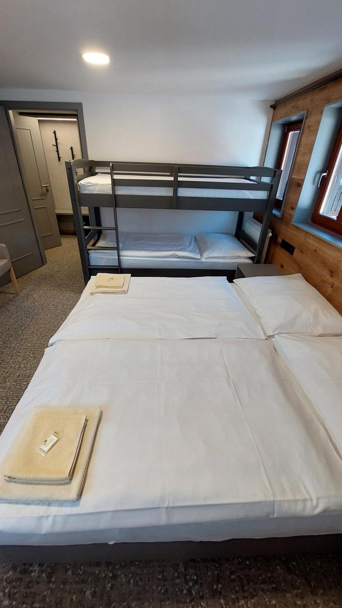 Hotel Bouda Jana Pec pod Snezkou Exteriör bild